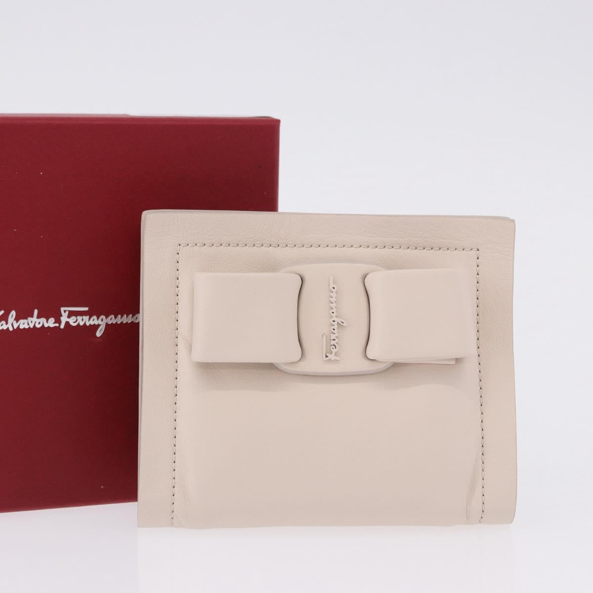 Salvatore Ferragamo Gancini Bifold Wallet Leather Ivory Silver Auth BA14437M