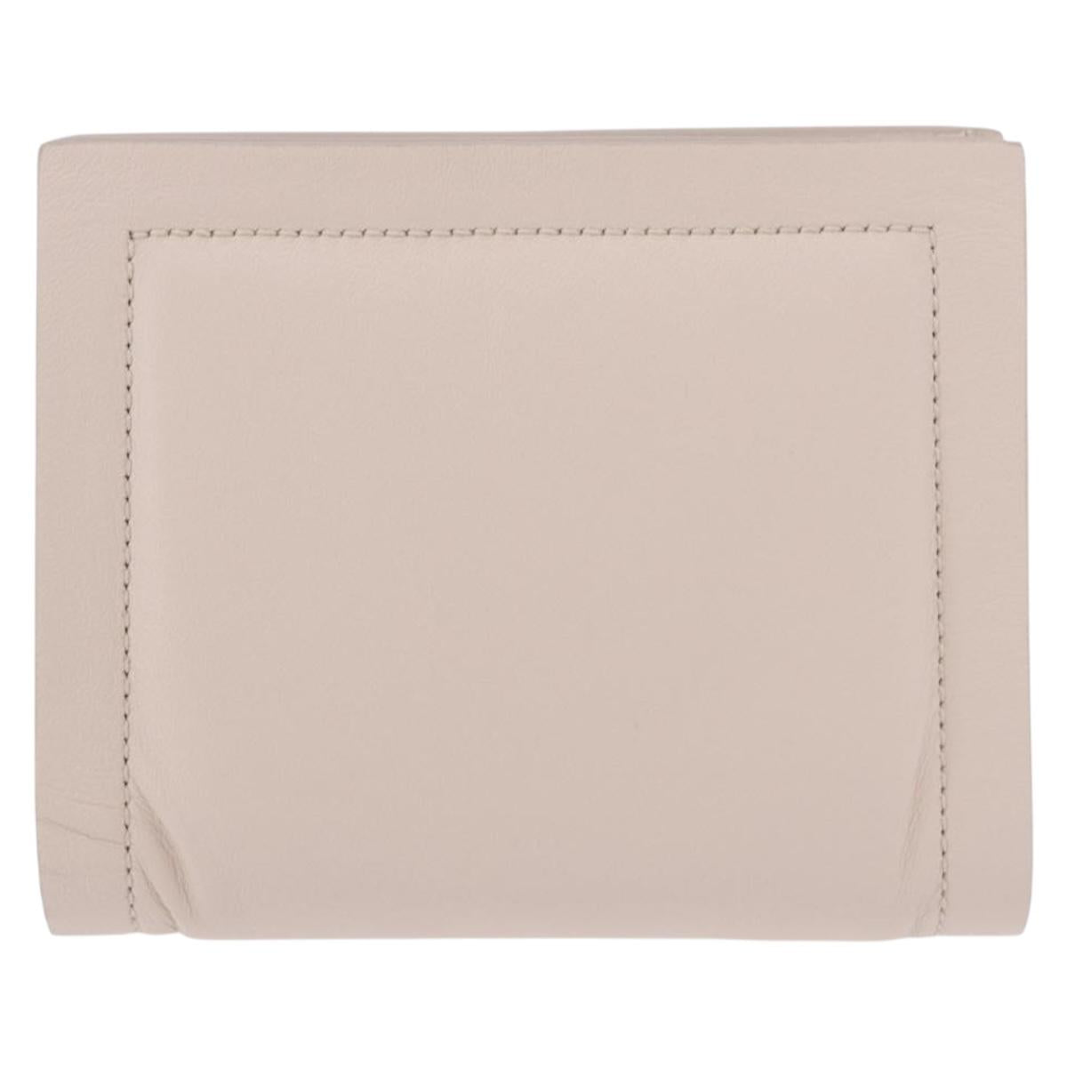 Salvatore Ferragamo Gancini Bifold Wallet Leather Ivory Silver Auth BA14437M