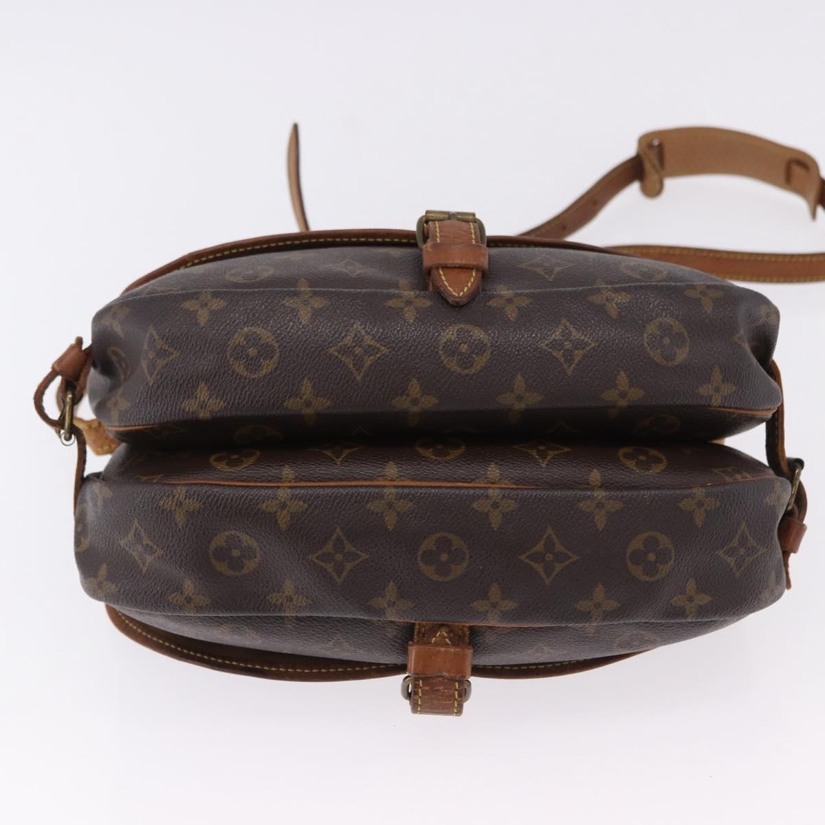 LOUIS VUITTON Monogram Saumur 30 Shoulder Bag M42256 LV Auth BA14441