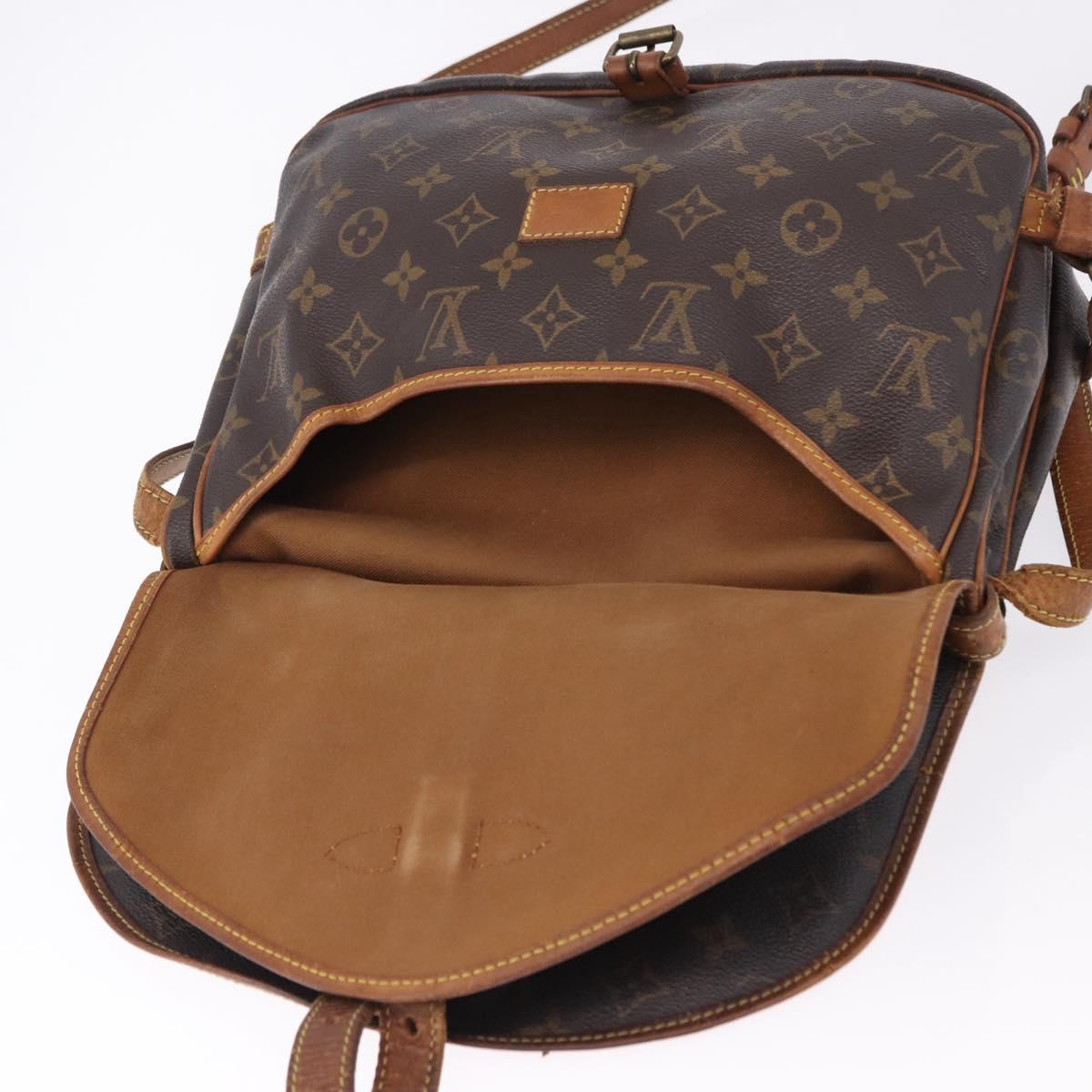 LOUIS VUITTON Monogram Saumur 30 Shoulder Bag M42256 LV Auth BA14441