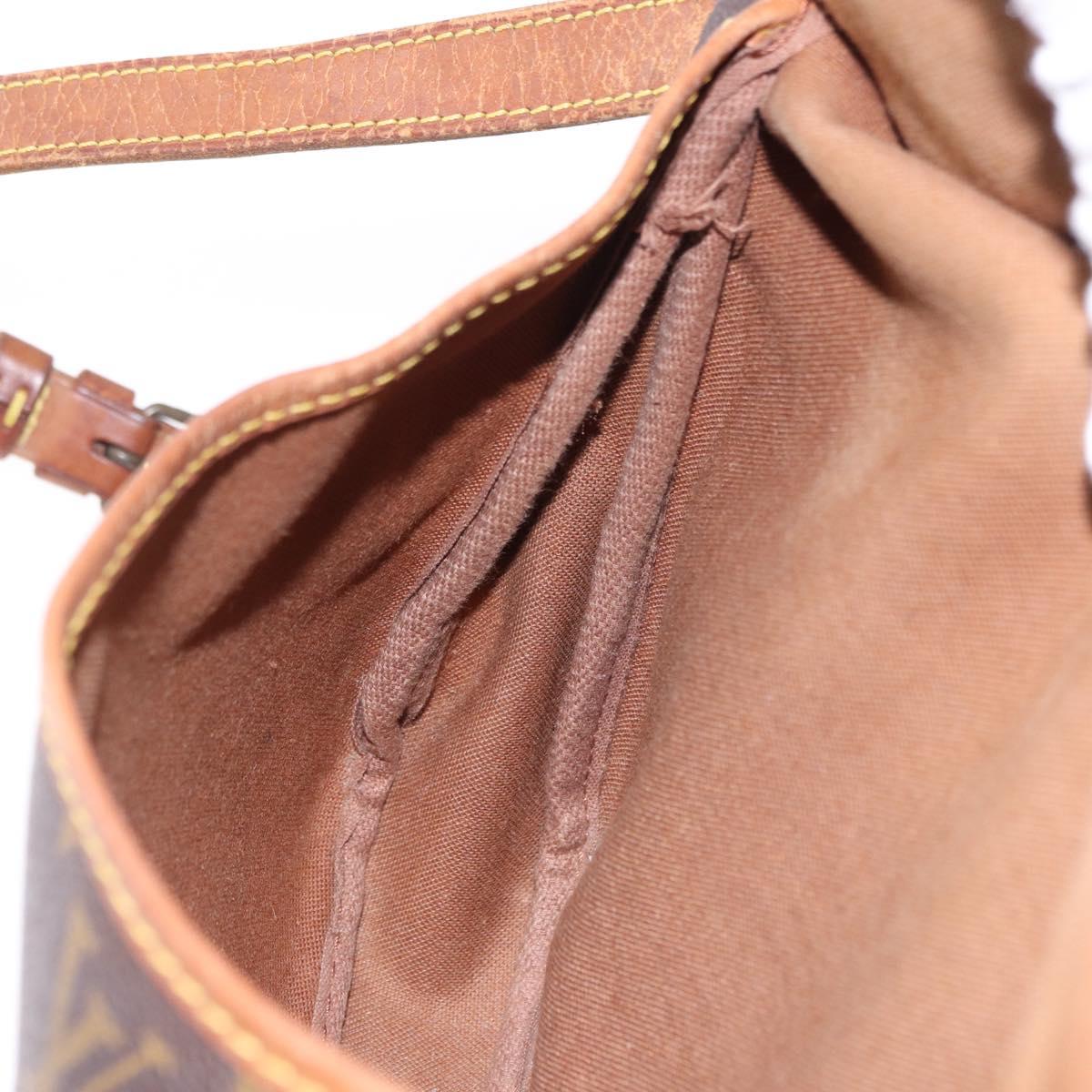 LOUIS VUITTON Monogram Saumur 30 Shoulder Bag M42256 LV Auth BA14441