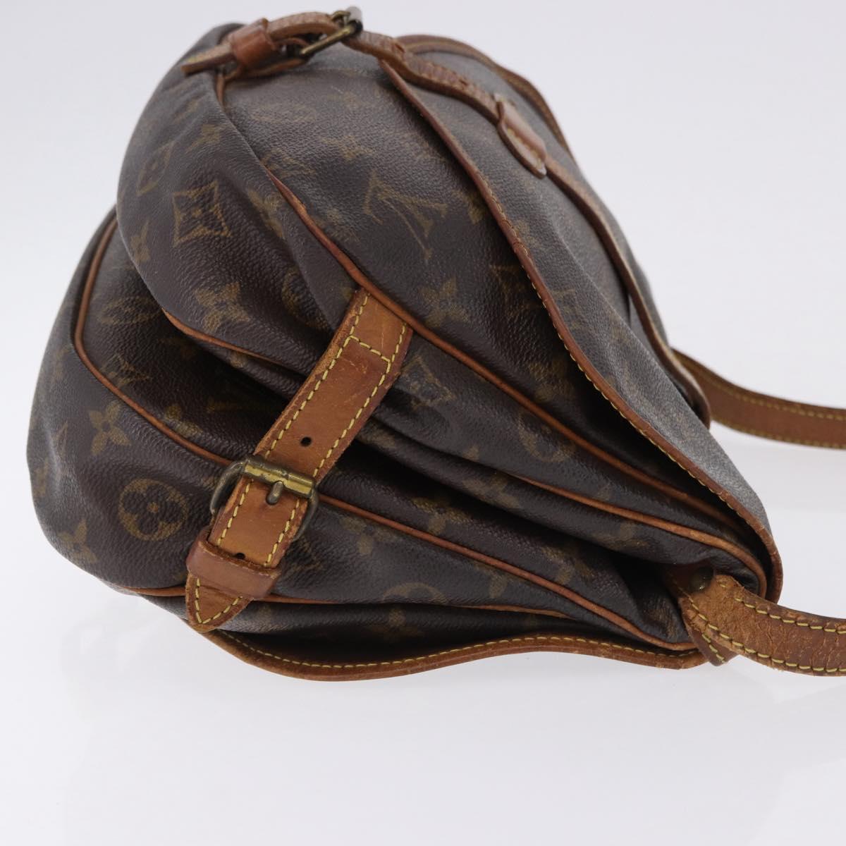 LOUIS VUITTON Monogram Saumur 30 Shoulder Bag M42256 LV Auth BA14441