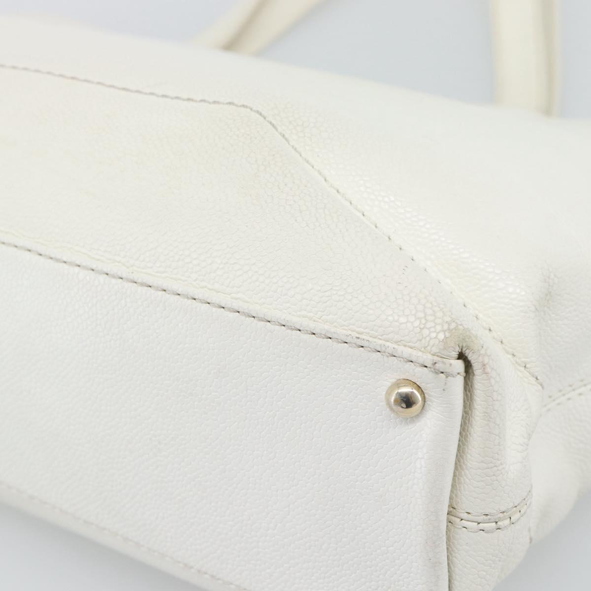 CHANEL Tote Bag Caviar Skin White CC Auth BA14587A