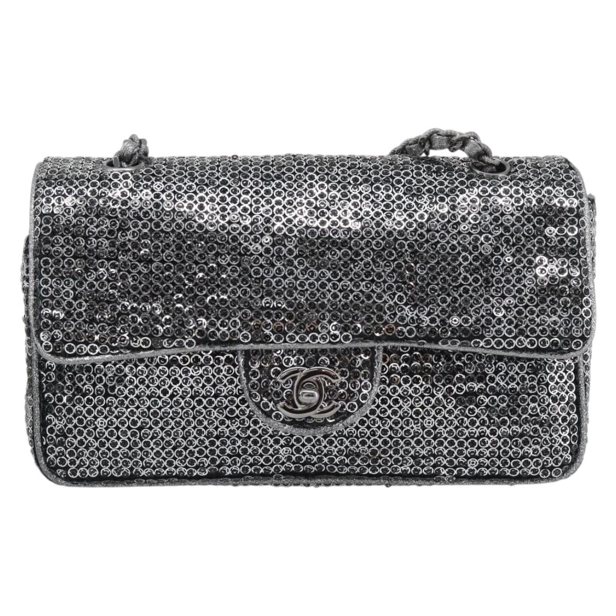 CHANEL Matelasse 25 Chain Shoulder Bag Sequin Silver CC Auth BA14607SM