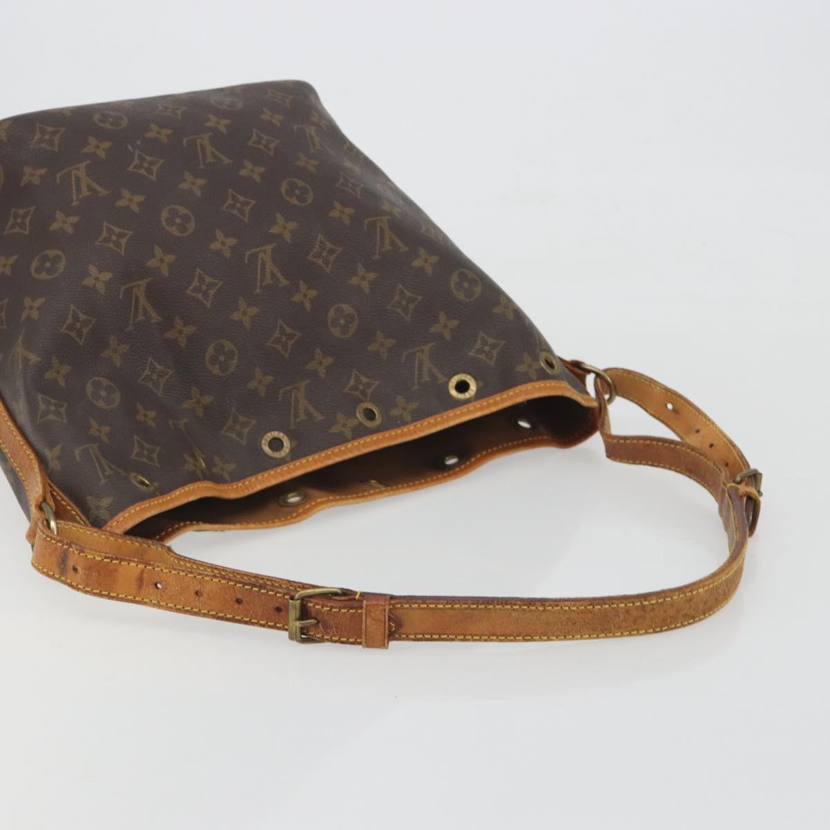 LOUIS VUITTON Monogram Petit Noe Shoulder Bag M42226 LV Auth BA14677