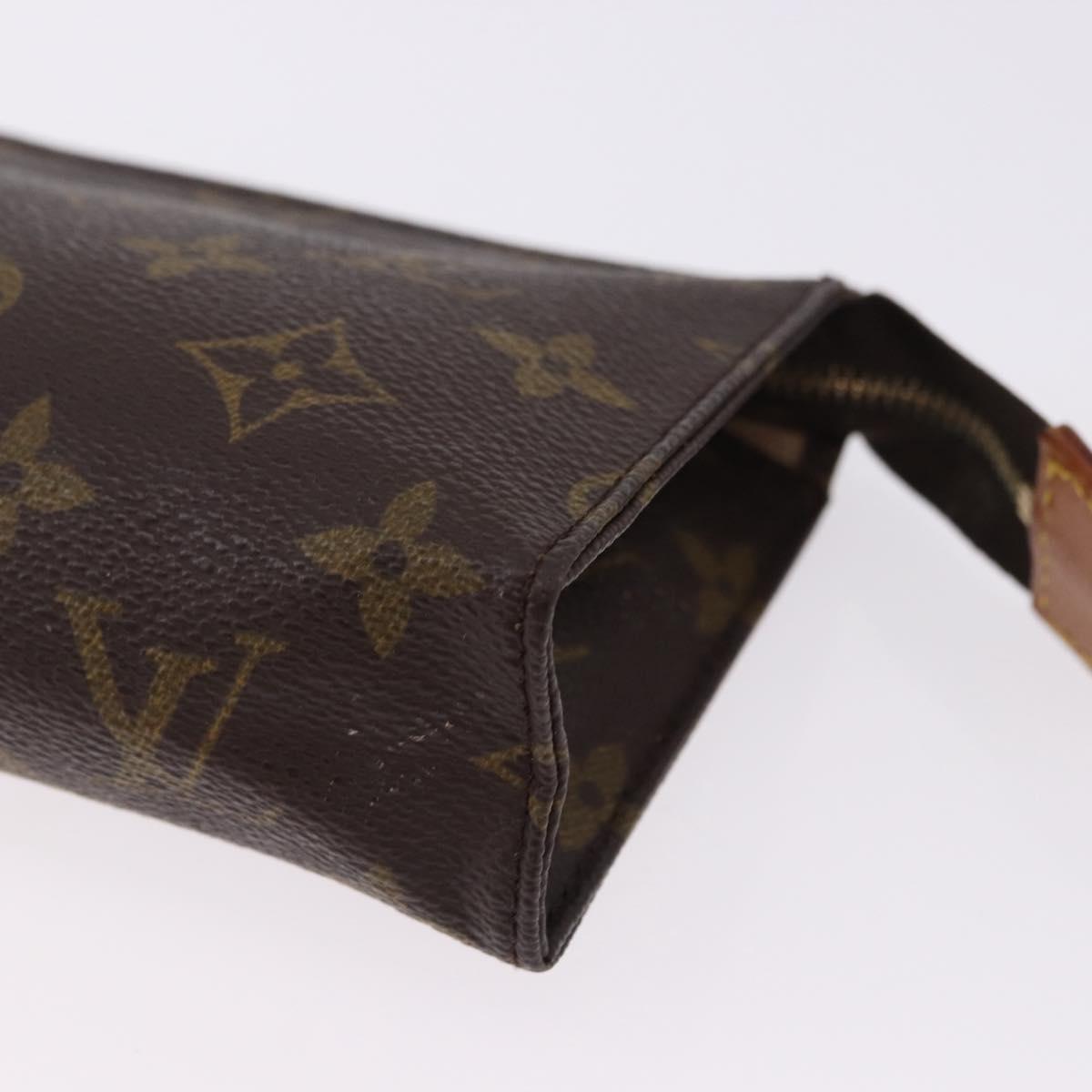LOUIS VUITTON Monogram Poche Toilette 15 Pouch M47546 LV Auth BA14760
