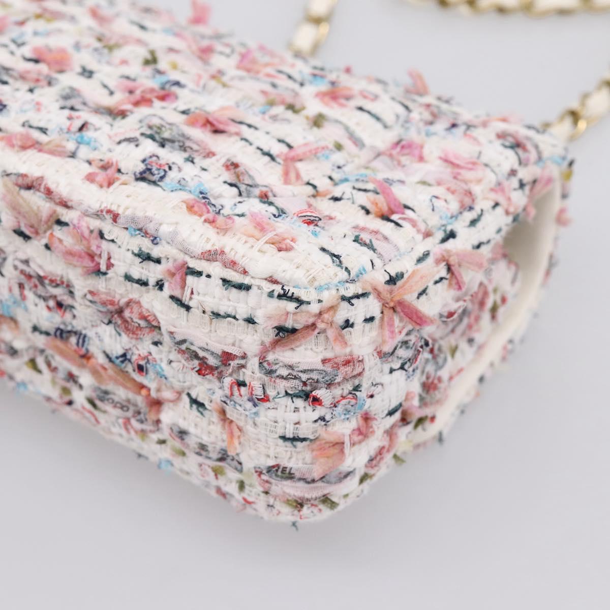 CHANEL Matelasse 20 Chain Shoulder Bag Tweed White Gold Tone CC Auth BA14812SM