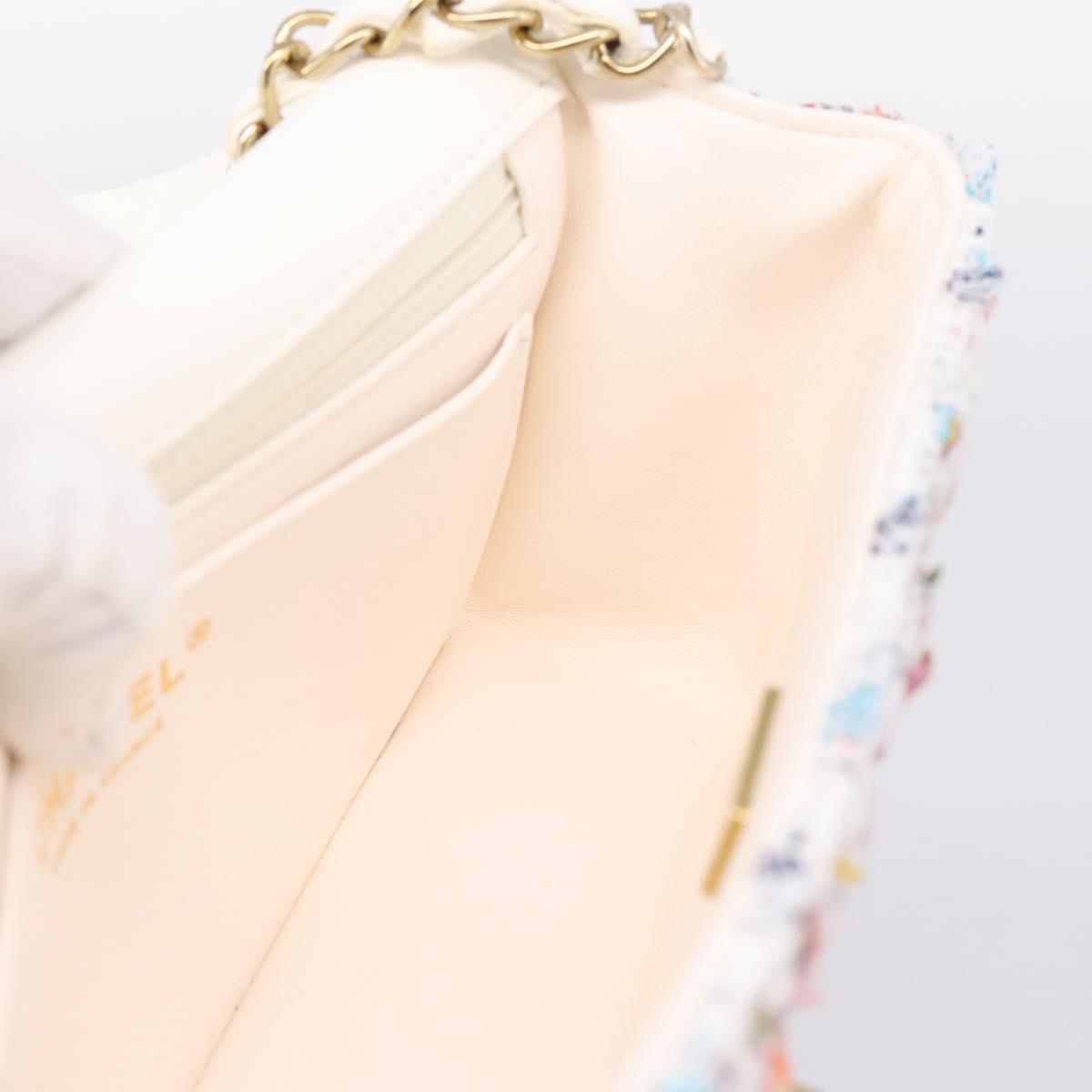 CHANEL Matelasse 20 Chain Shoulder Bag Tweed White Gold Tone CC Auth BA14812SM