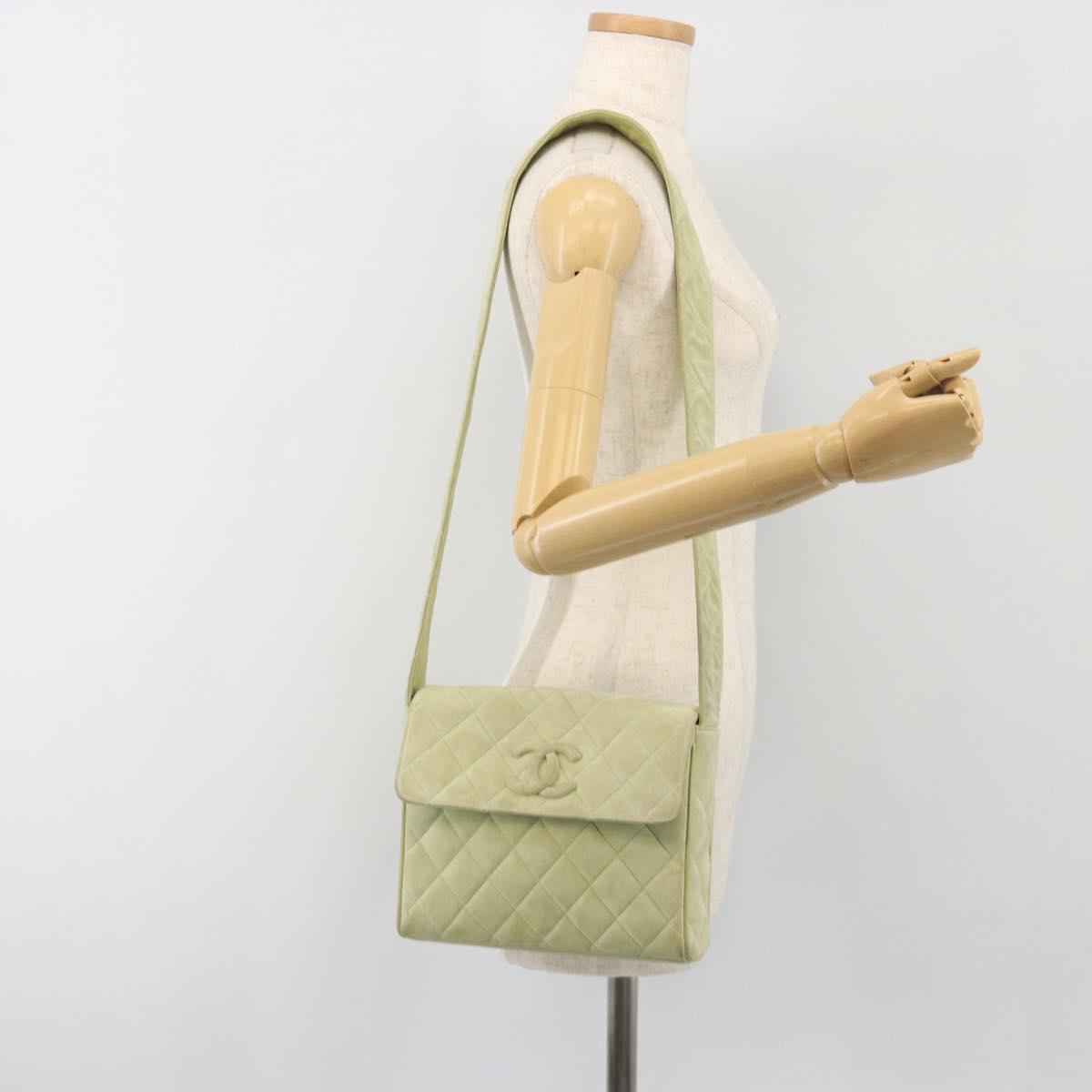 CHANEL Matelasse Shoulder Bag Suede Green Gold Tone CC Auth BA14888A