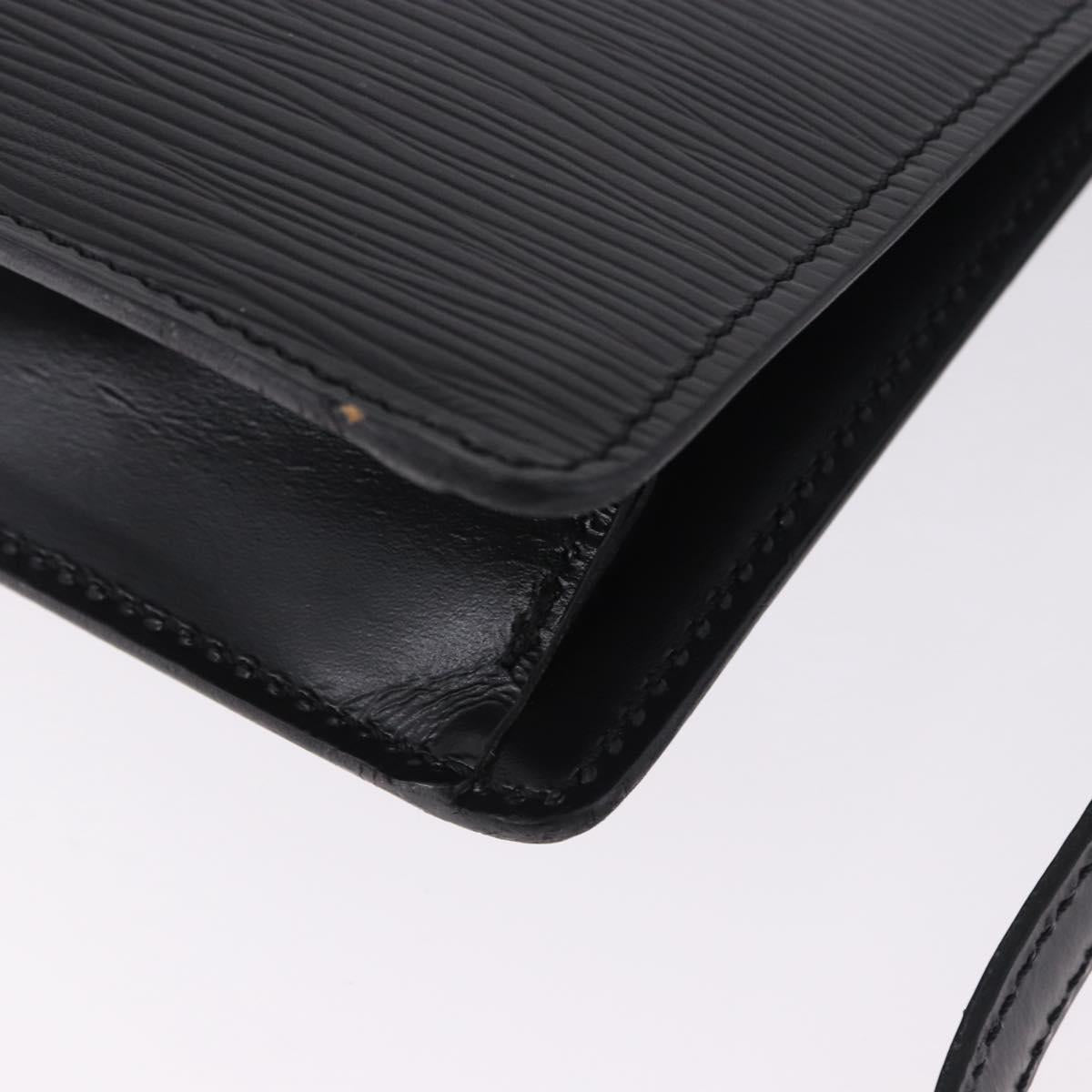 LOUIS VUITTON Epi Sellier Dragonne Clutch Bag Black M52612 LV Auth BA14932
