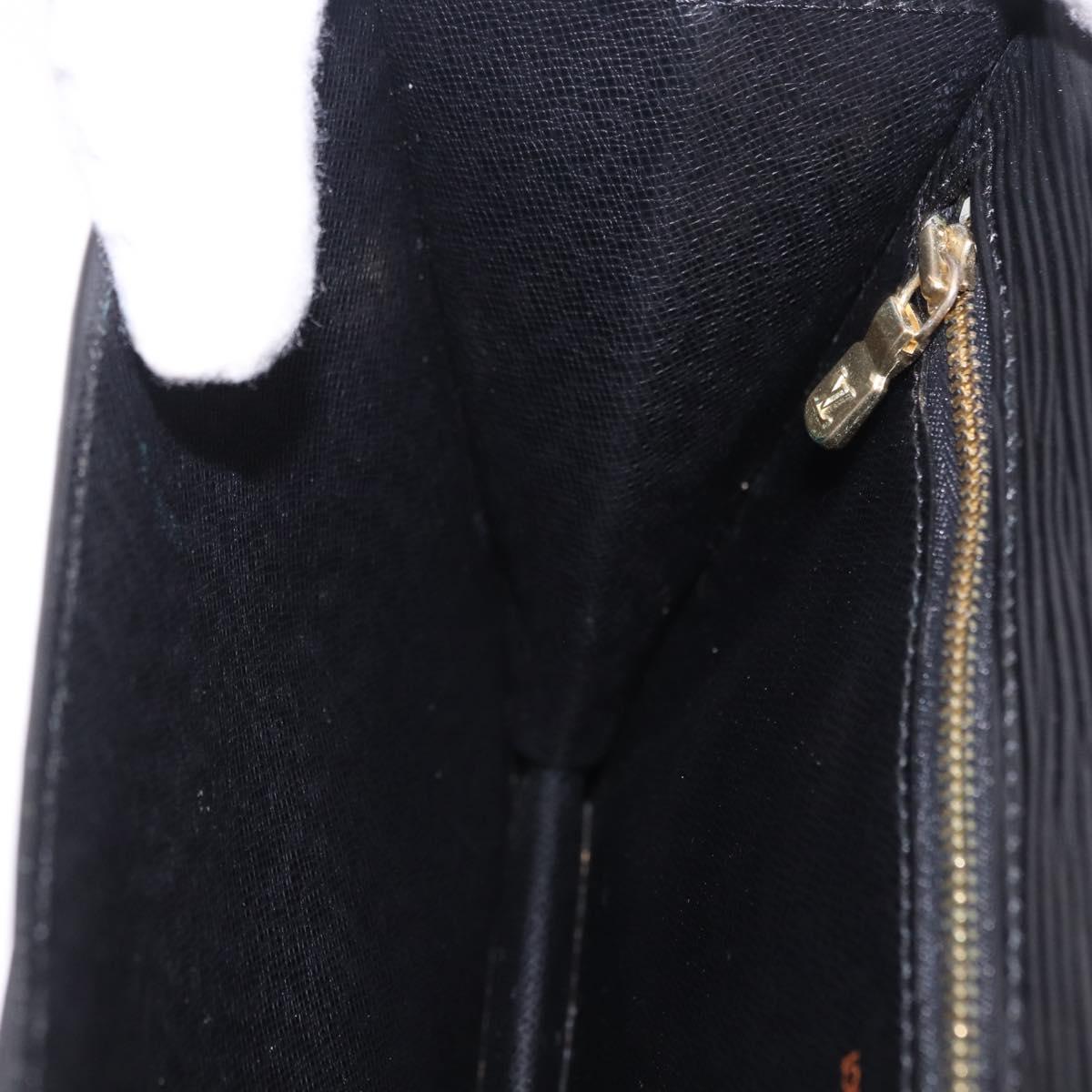 LOUIS VUITTON Epi Sellier Dragonne Clutch Bag Black M52612 LV Auth BA14932
