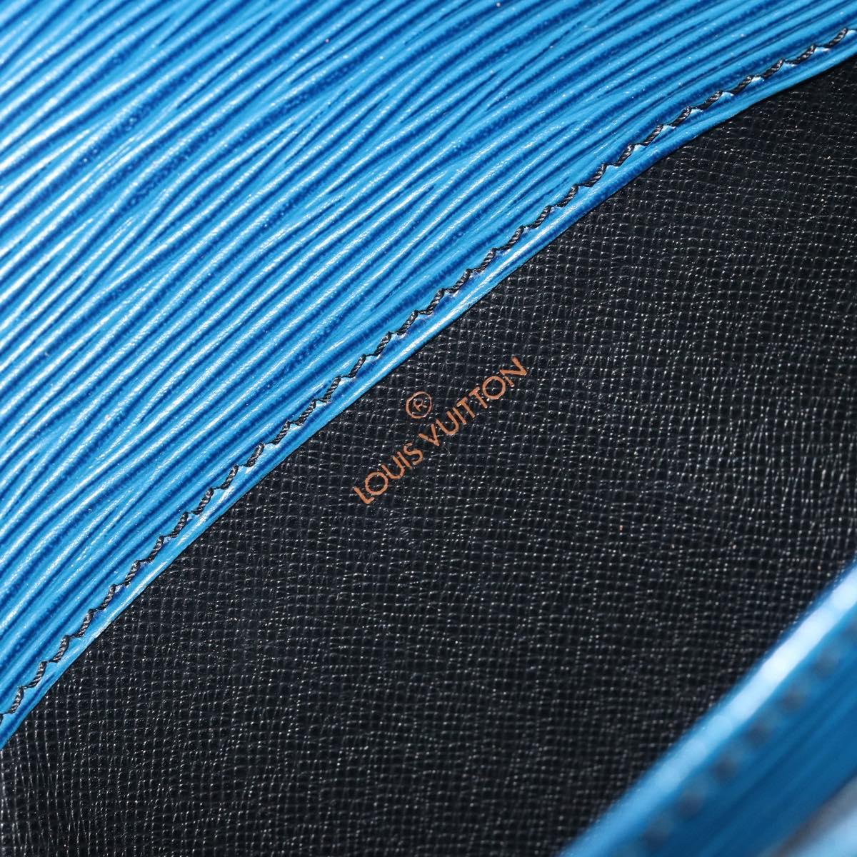 LOUIS VUITTON Epi Cartouchiere MM Shoulder Bag Blue M52245 LV Auth BA14941