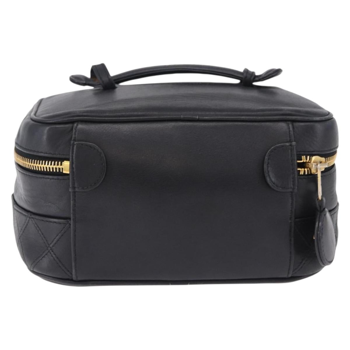 CHANEL Bicolore Cosmetic Pouch Leather Black Gold Tone CC Auth BA14972
