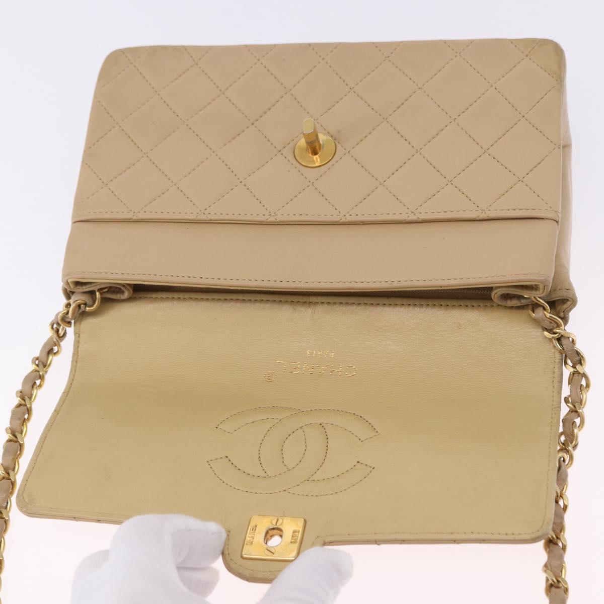 CHANEL Matelasse Chain Shoulder Bag Leather Beige Gold CC Auth BA15089A
