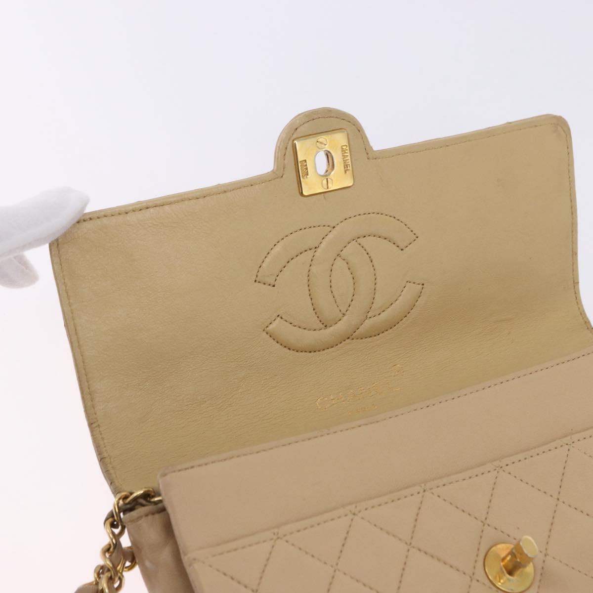 CHANEL Matelasse Chain Shoulder Bag Leather Beige Gold CC Auth BA15089A