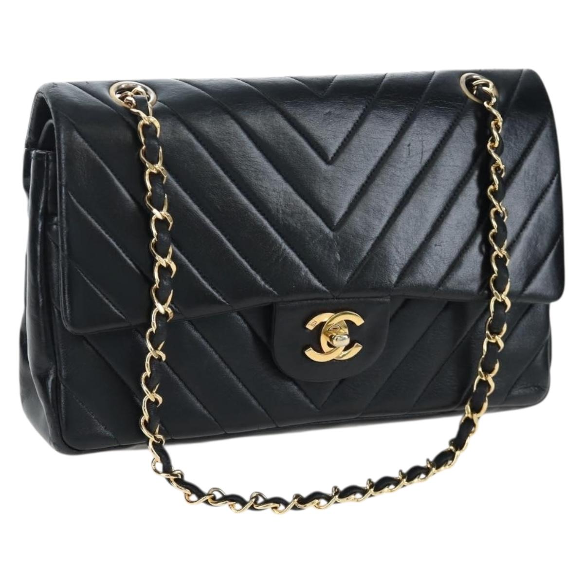 CHANEL V-stitch Chevron Double Flap Matelasse 25 Chain Shoulder Auth BA15583V