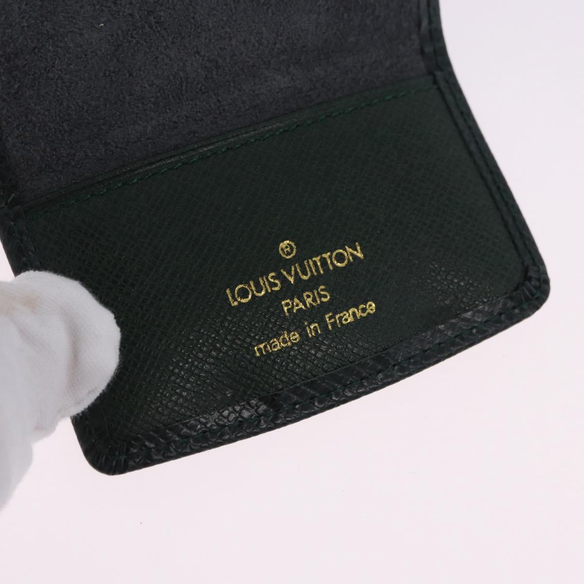 LOUIS VUITTON Taiga Buton de Manchette Cuffs Epicea LV Auth BA15690