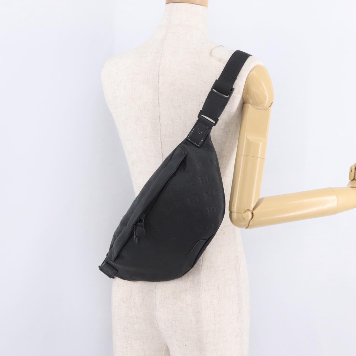 LOUIS VUITTON Monogram Shadow Discovery Bum Bag Black M44388 LV Auth BA15954M