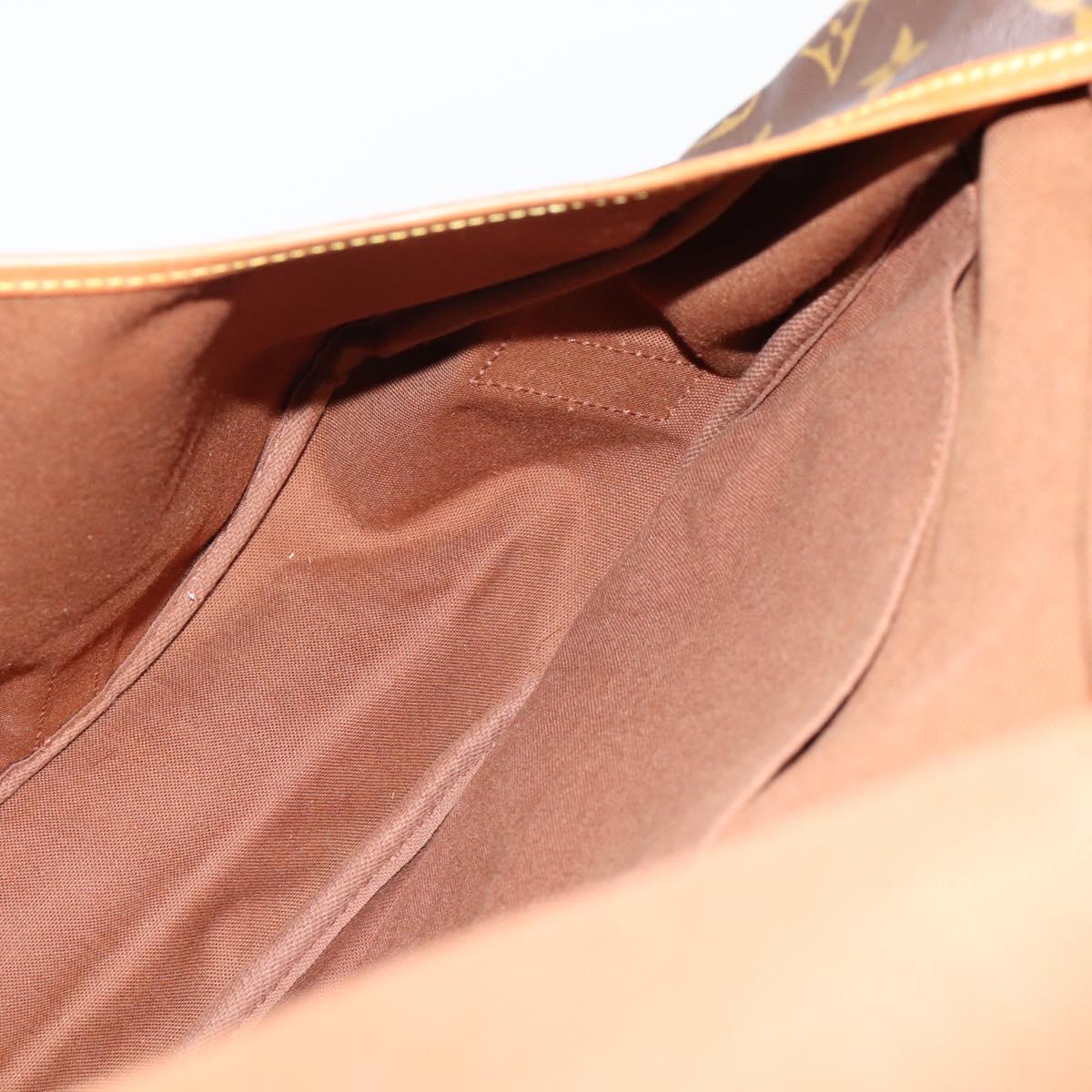 LOUIS VUITTON Monogram Saumur 43 Shoulder Bag M42252 LV Auth BA16012