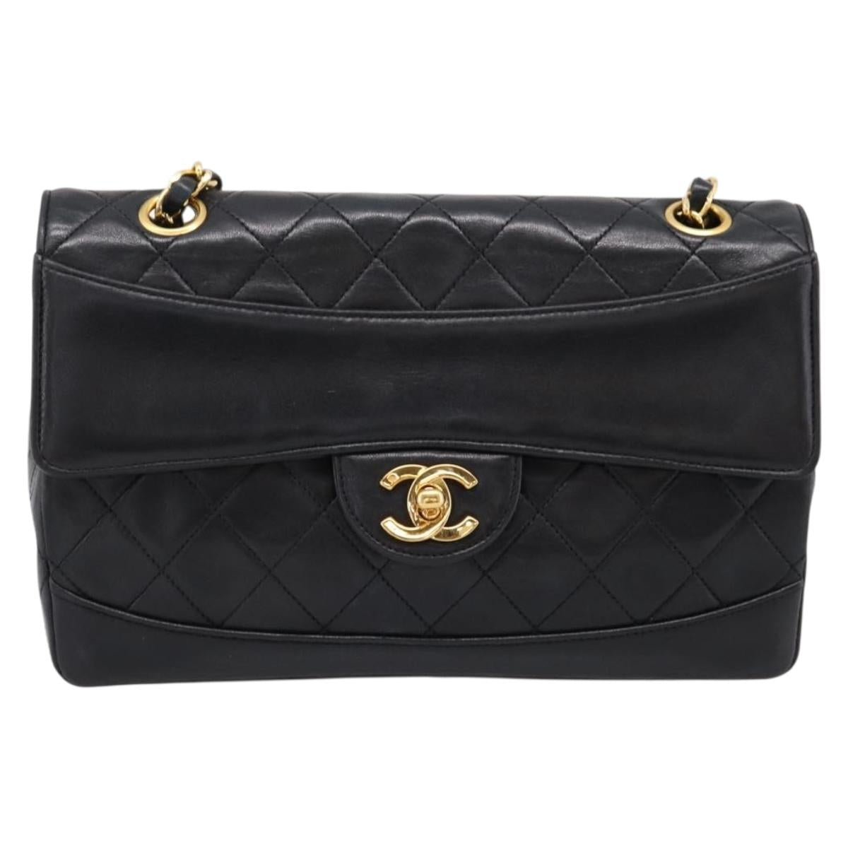 CHANEL Matelasse 25 Chain Shoulder Bag Lamb Skin Black Gold CC Auth BA16325SAV