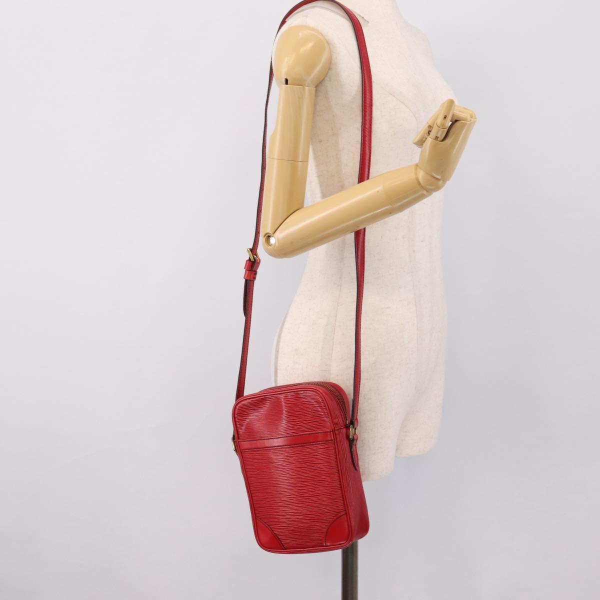 LOUIS VUITTON Epi Danube Shoulder Bag Red M45637 LV Auth BA16385
