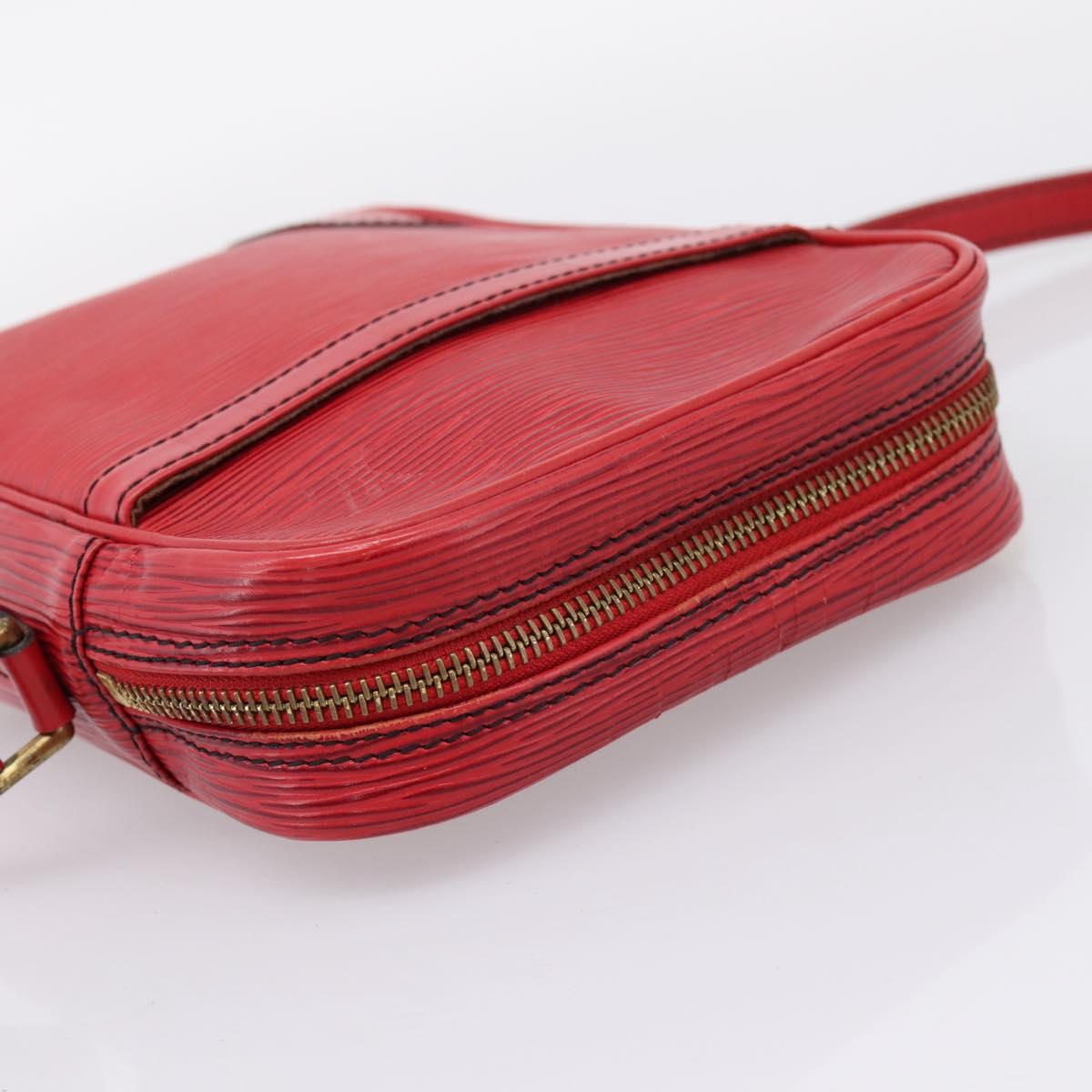 LOUIS VUITTON Epi Danube Shoulder Bag Red M45637 LV Auth BA16385