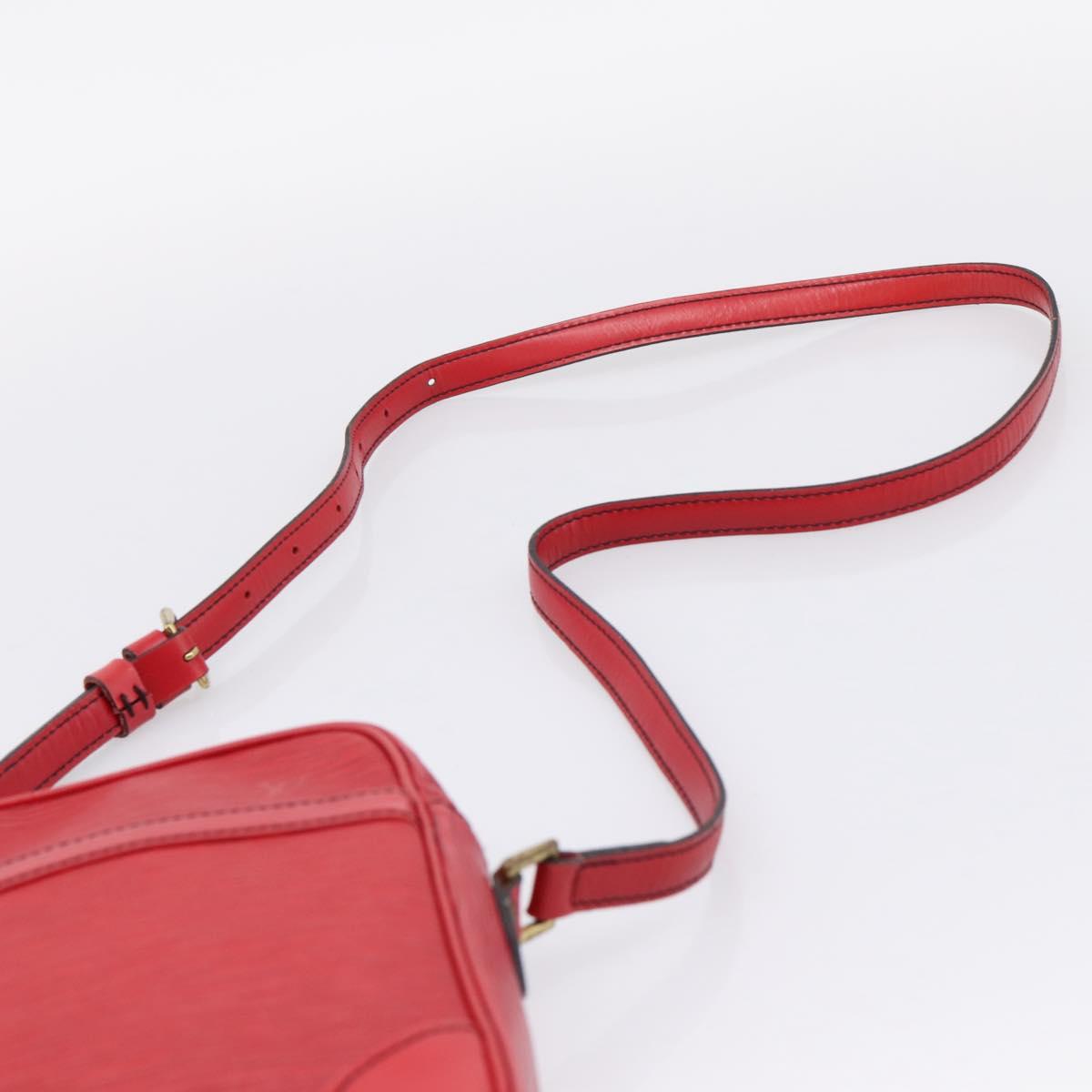 LOUIS VUITTON Epi Danube Shoulder Bag Red M45637 LV Auth BA16385