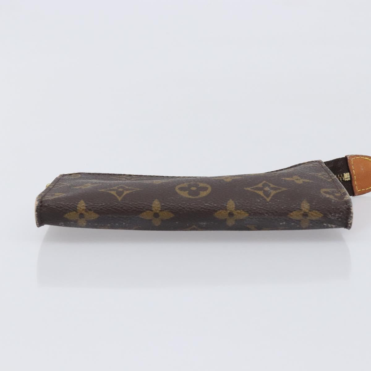 LOUIS VUITTON Monogram Bucket PM Pouch Accessory Pouch LV Auth BA16539