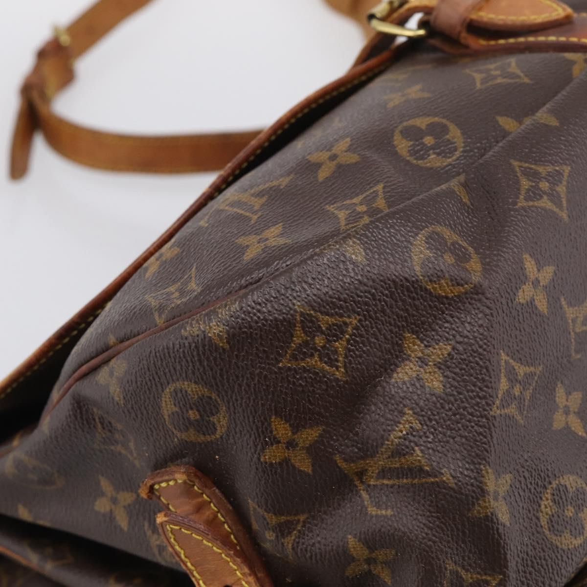 LOUIS VUITTON Monogram Saumur 35 Shoulder Bag M42254 LV Auth BA16591