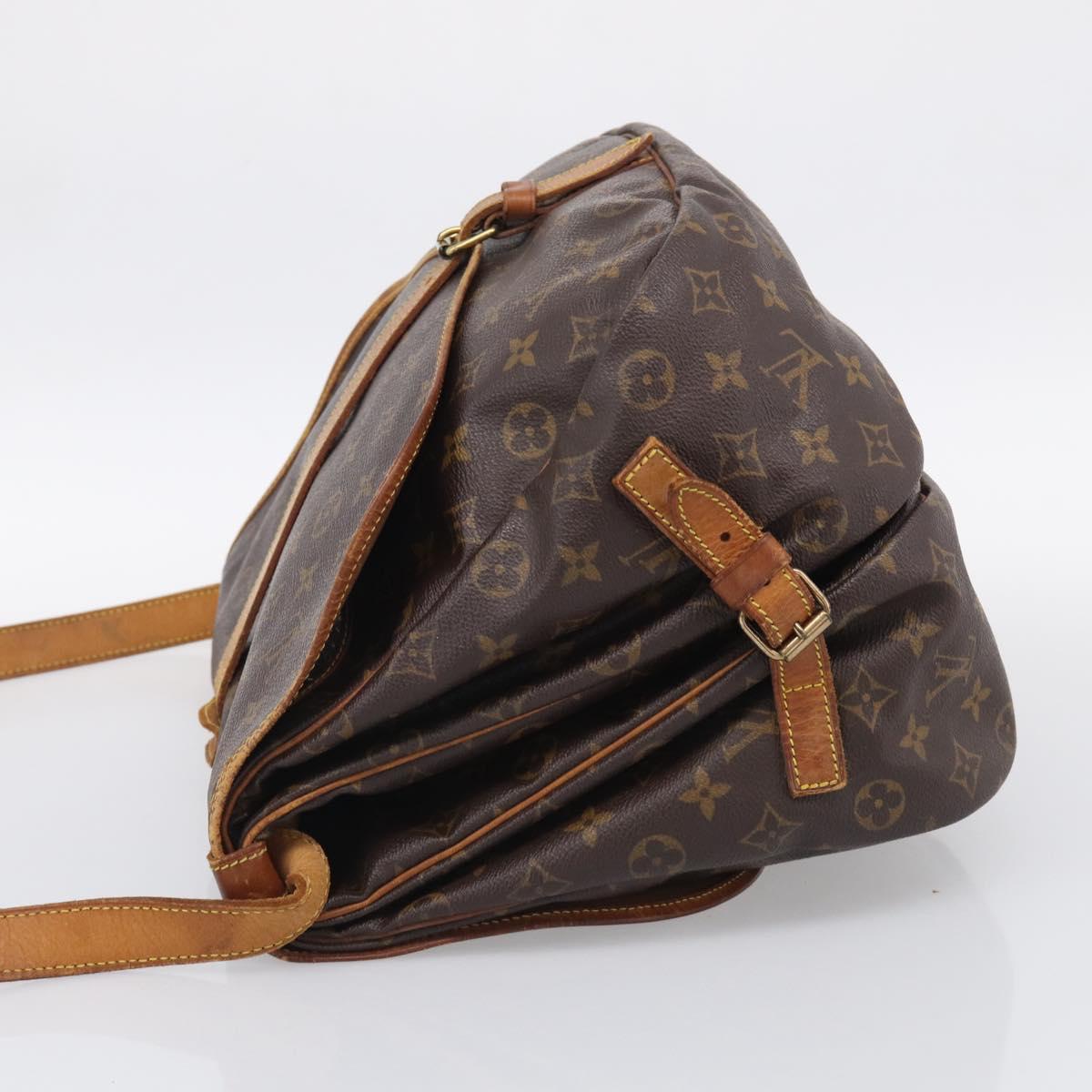 LOUIS VUITTON Monogram Saumur 35 Shoulder Bag M42254 LV Auth BA16591