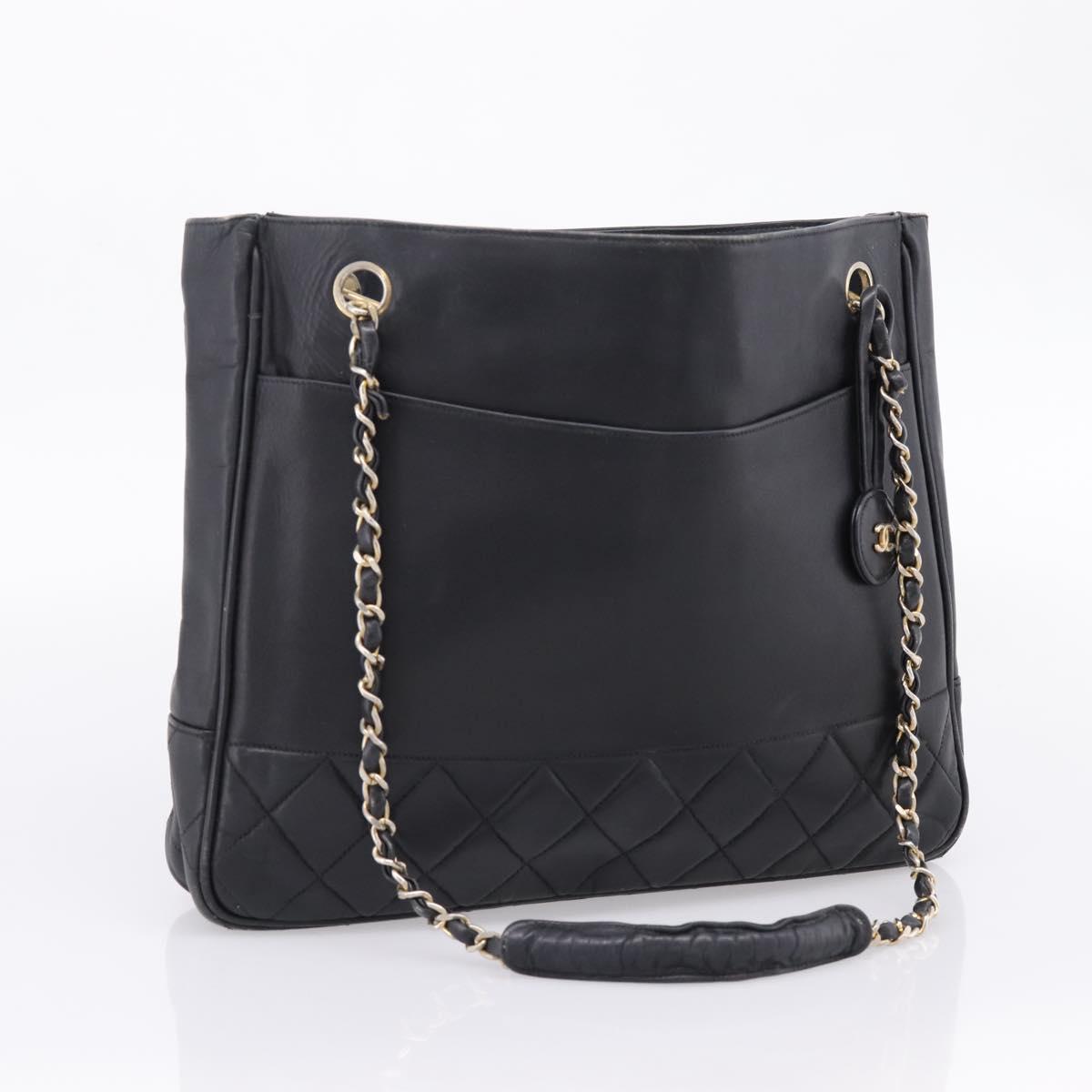 CHANEL Matelasse Chain Shoulder Bag Leather Black Gold Tone CC Auth BA16610