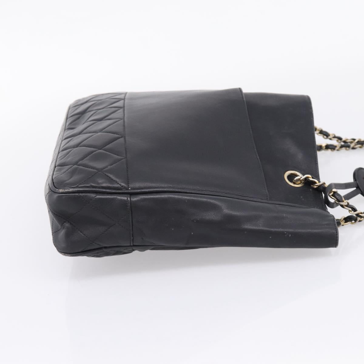 CHANEL Matelasse Chain Shoulder Bag Leather Black Gold Tone CC Auth BA16610