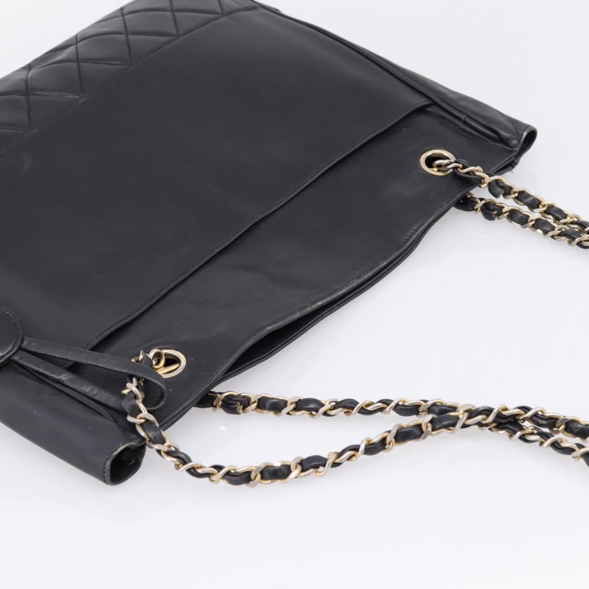 CHANEL Matelasse Chain Shoulder Bag Leather Black Gold Tone CC Auth BA16610