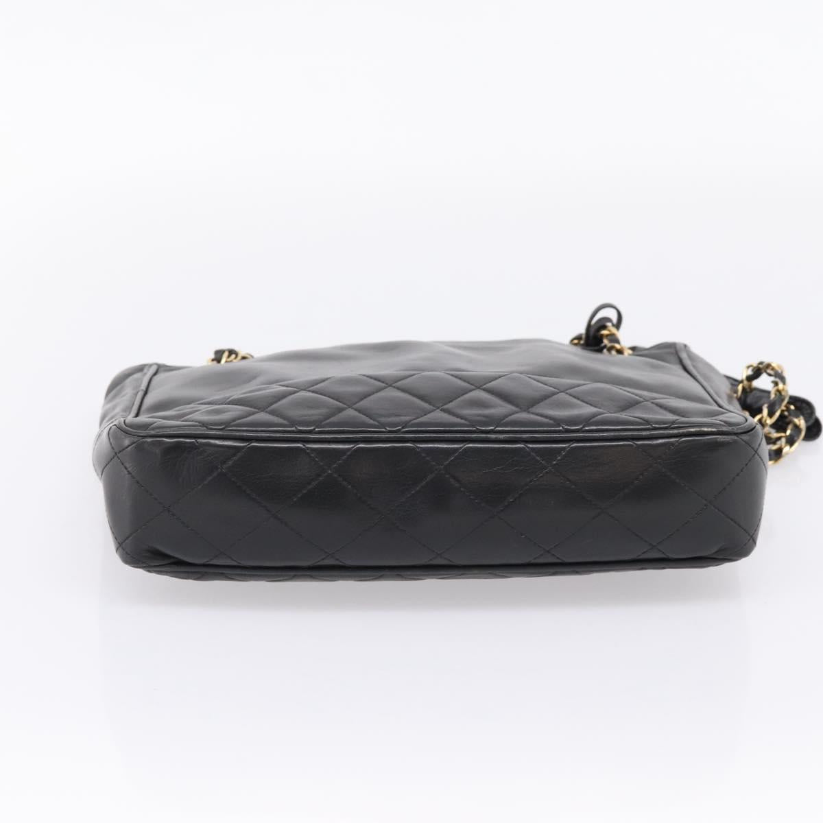 CHANEL Matelasse Chain Shoulder Bag Leather Black Gold Tone CC Auth BA16612