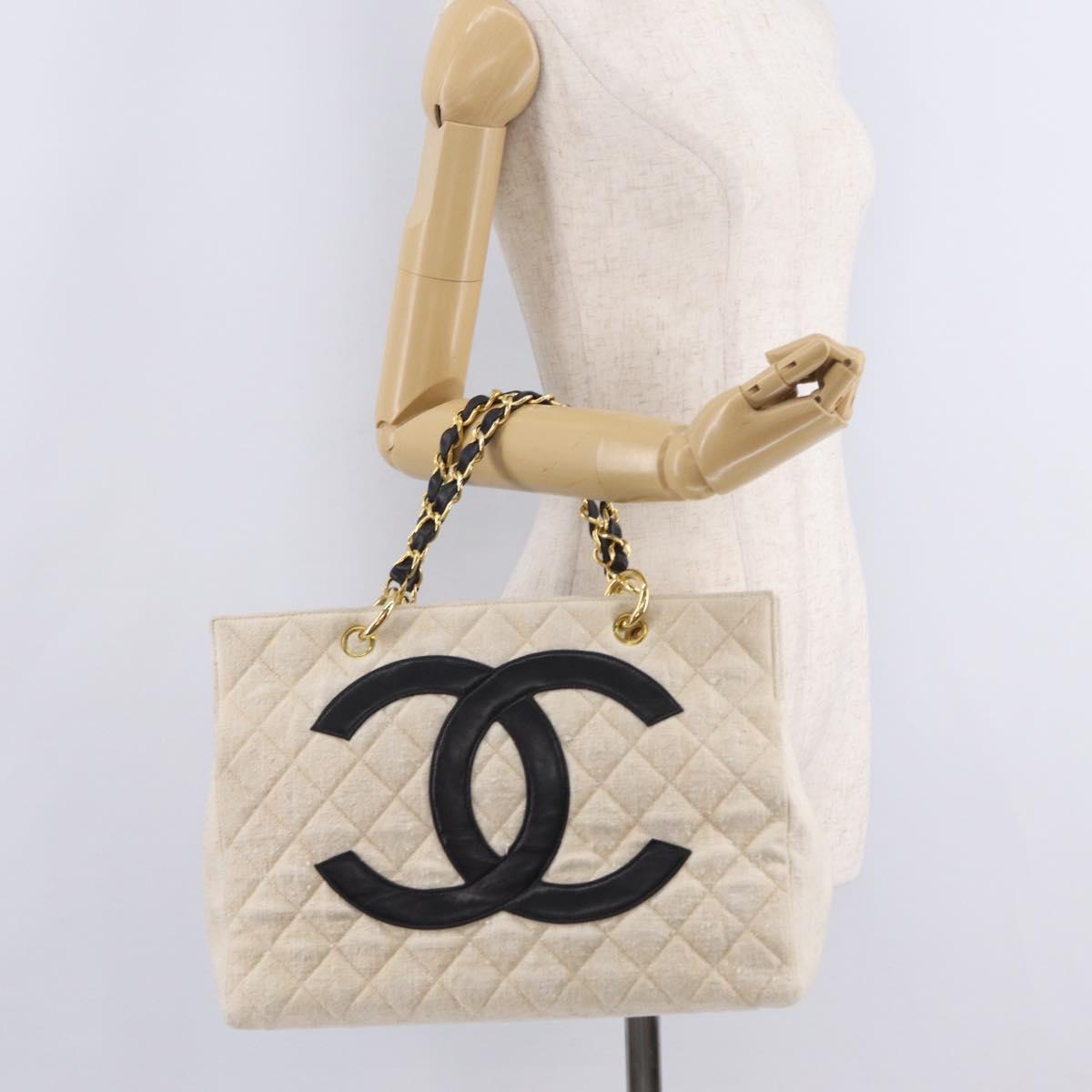 CHANEL Matelasse Chain Tote Bag Canvas Ivory Gold Tone CC Auth BA16821