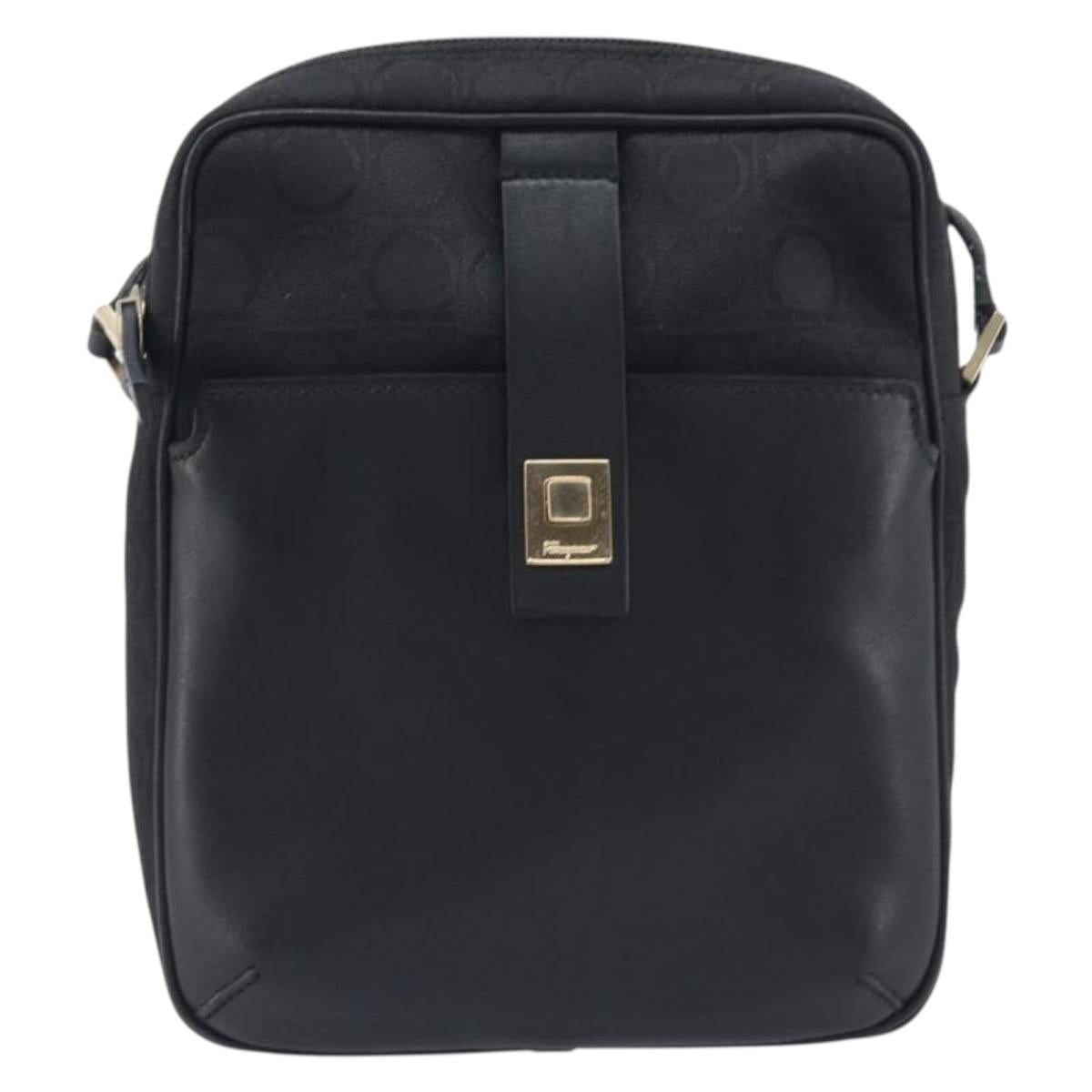 Salvatore Ferragamo Shoulder Bag Canvas Black Gold Tone Auth BA16827