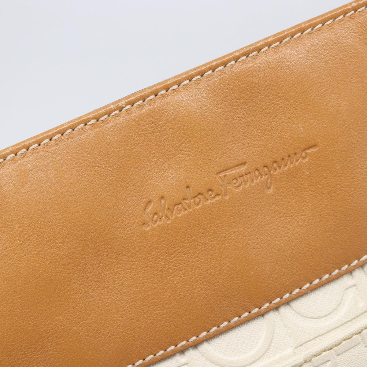 Salvatore Ferragamo Gancini Shoulder Bag Leather White Gold Tone Auth BA16841