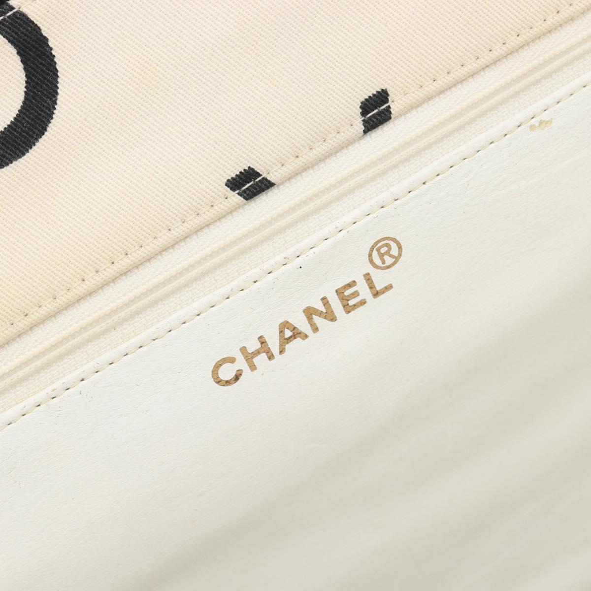 CHANEL Matelasse Tote Bag Canvas White Gold Tone CC Auth BA16870