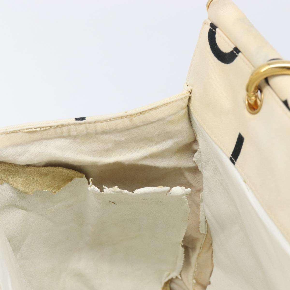 CHANEL Matelasse Tote Bag Canvas White Gold Tone CC Auth BA16870