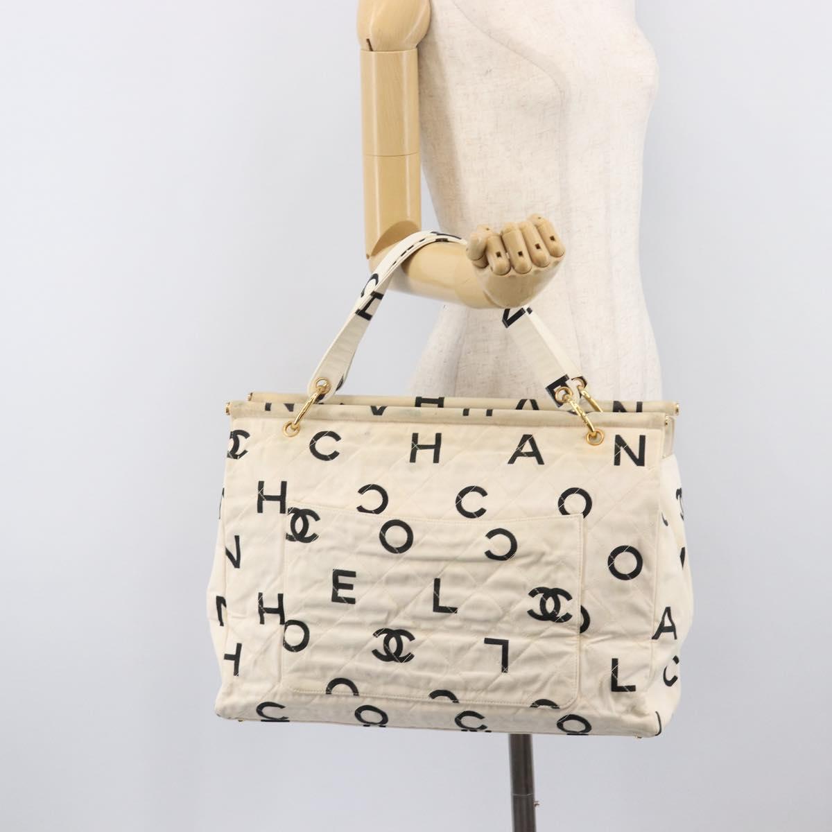 CHANEL Matelasse Tote Bag Canvas White Gold Tone CC Auth BA16870