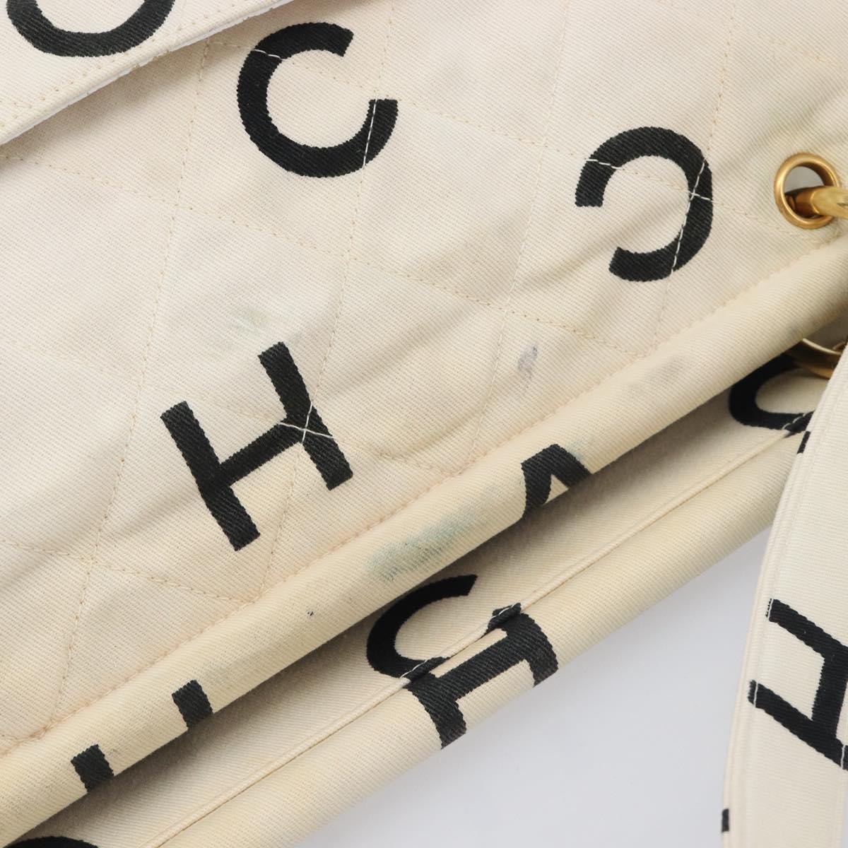 CHANEL Matelasse Tote Bag Canvas White Gold Tone CC Auth BA16870