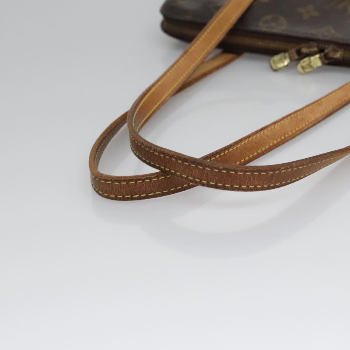 LOUIS VUITTON Monogram Coussin GM Shoulder Bag M51141 LV Auth BA276