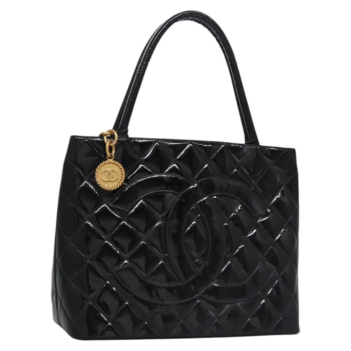 CHANEL Matelasse Tote Bag Patent leather Black CC Auth BA322