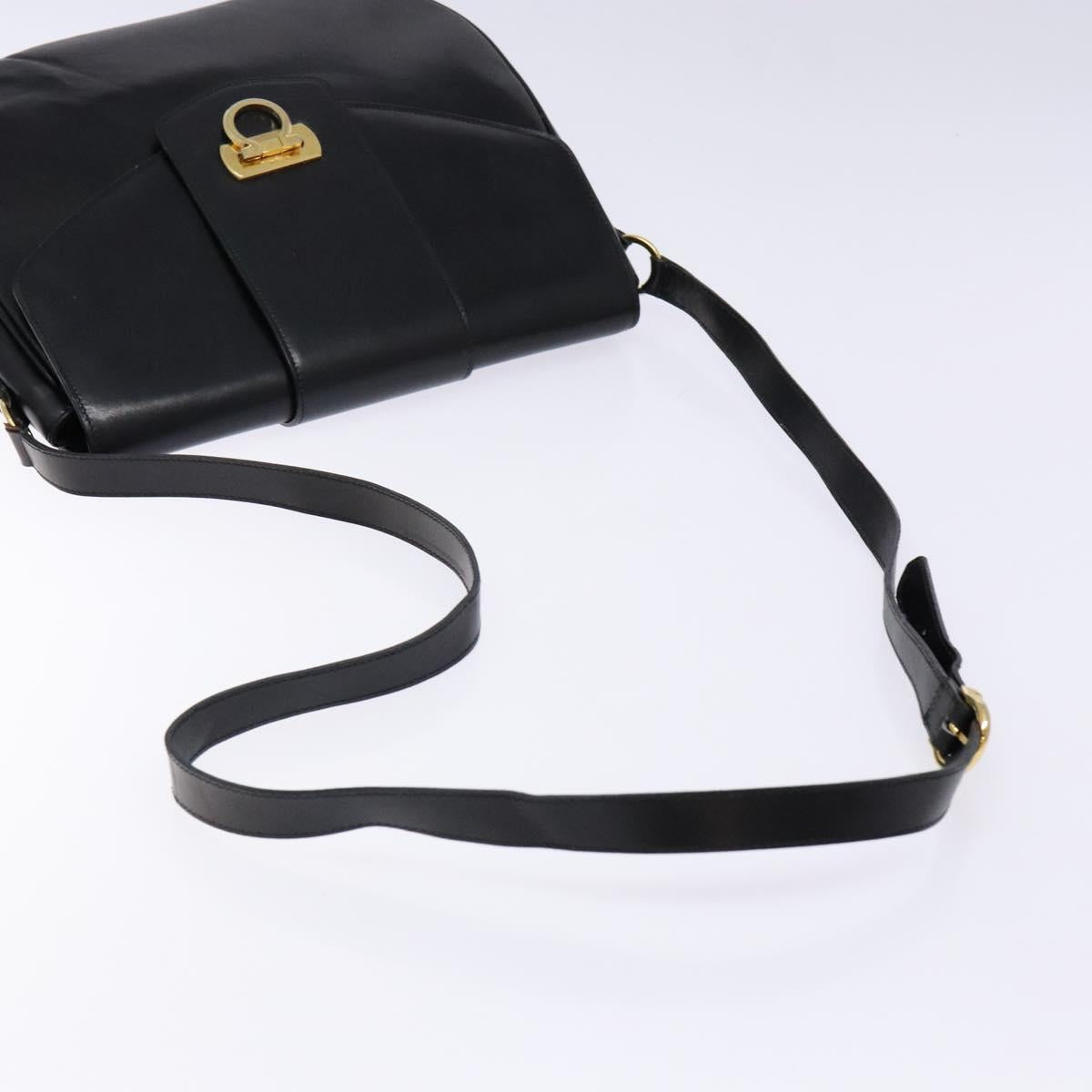 Salvatore Ferragamo Gancini Shoulder Bag Leather Black Gold Auth BA4219