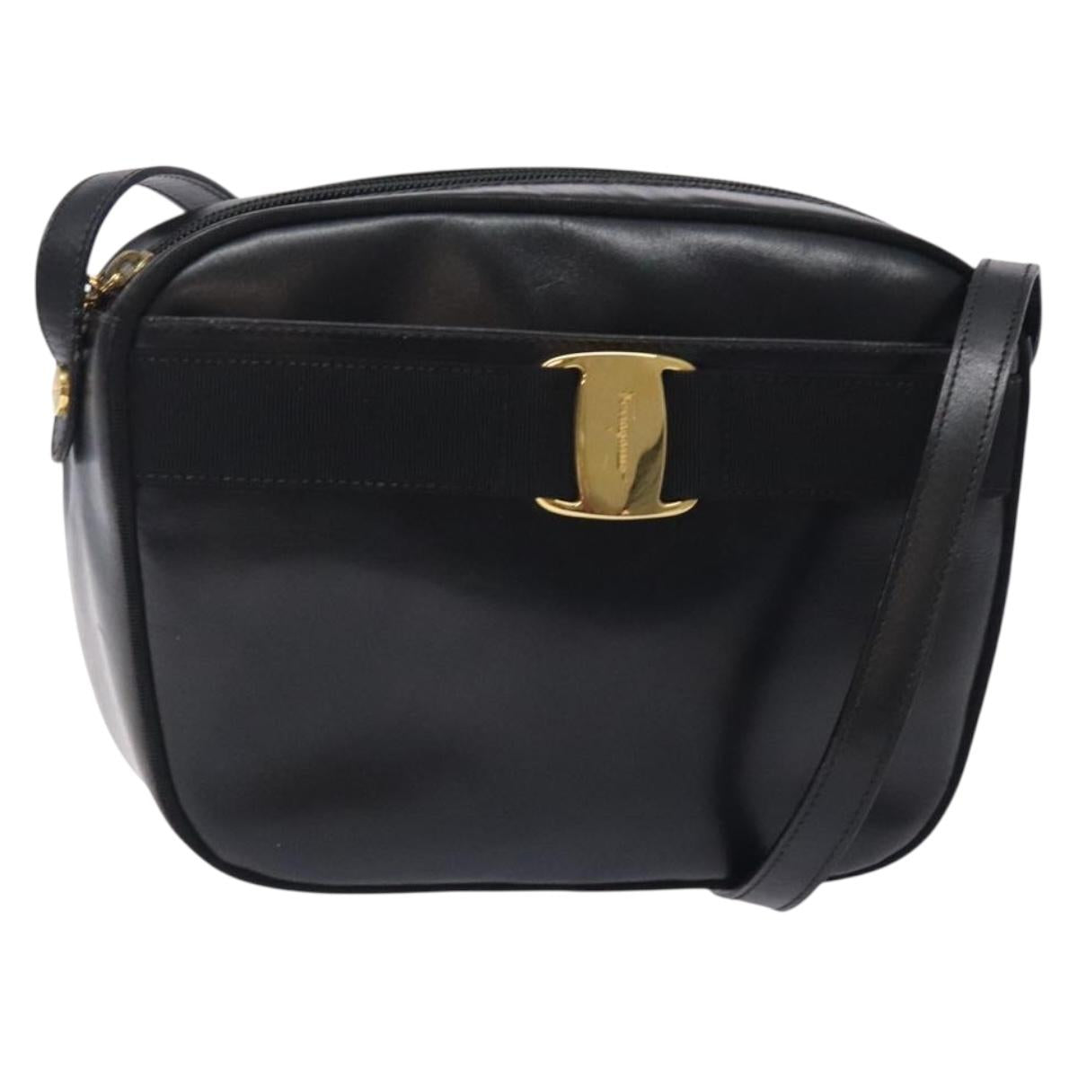 Salvatore Ferragamo Vala Shoulder Bag Leather Black Gold Auth BA4221