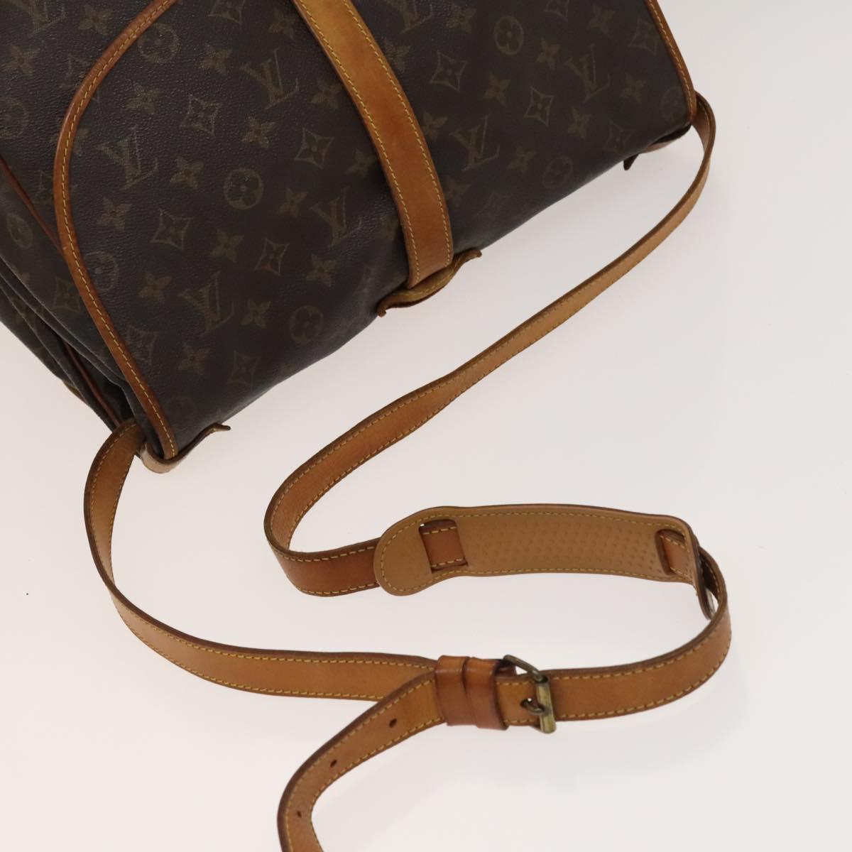 LOUIS VUITTON Monogram Saumur 35 Shoulder Bag M42254 LV Auth BA4420