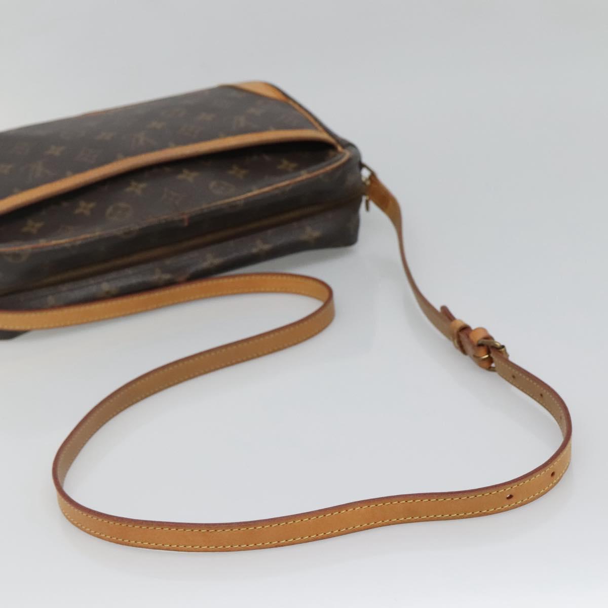 LOUIS VUITTON Monogram Trocadero 30 Shoulder Bag M51272 LV Auth BA4650
