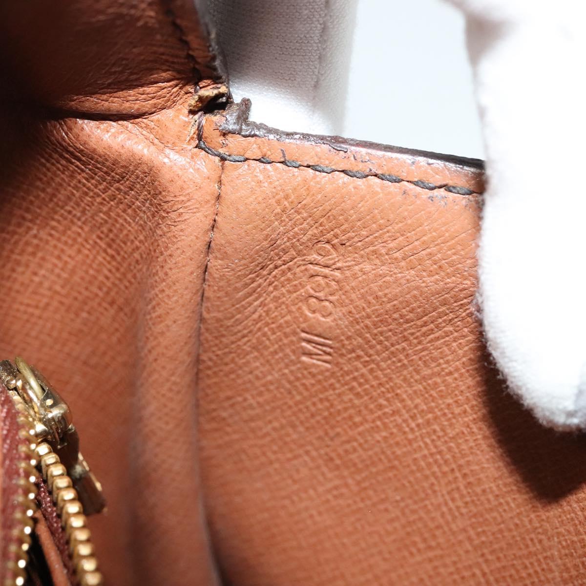 LOUIS VUITTON Monogram Saint Cloud MM Shoulder Bag M51243 LV Auth BA5536