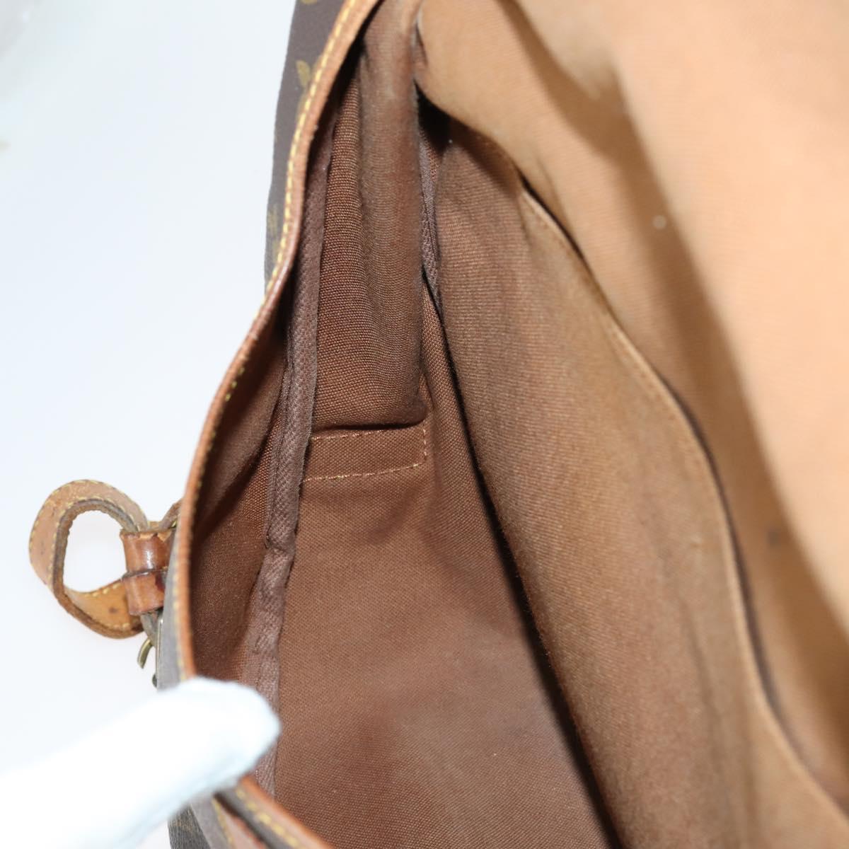 LOUIS VUITTON Monogram Saumur 35 Shoulder Bag M42254 LV Auth BA5810