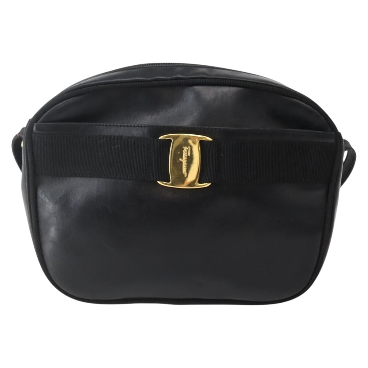 Salvatore Ferragamo Vala Shoulder Bag Leather Black Gold Auth BA5848